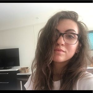 Meet your Posher, Jasmine